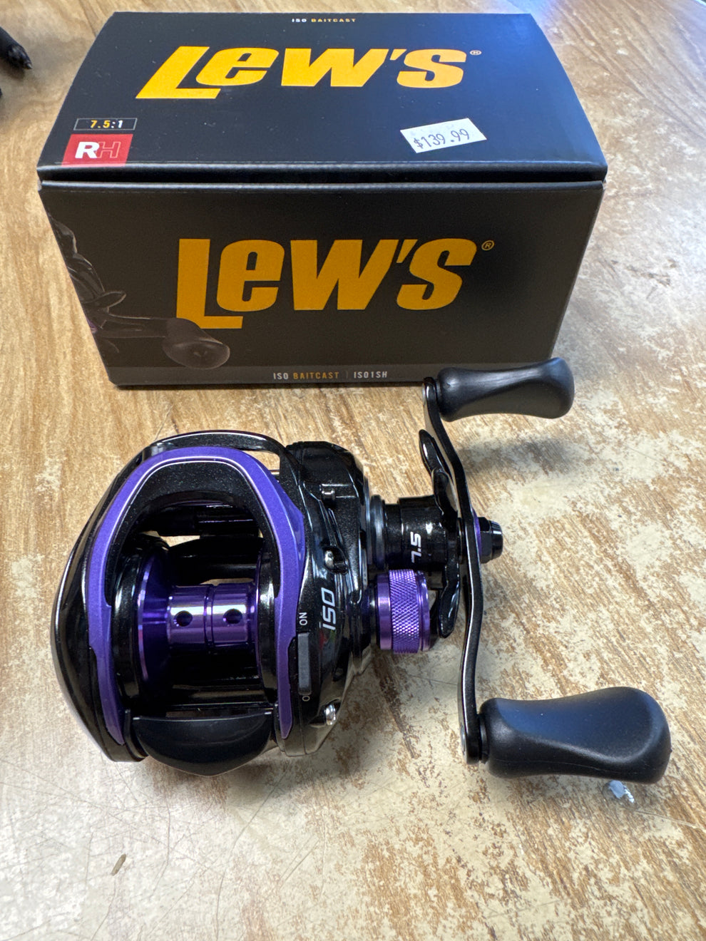 Lew's Iso Baitcast Reel Iso1sh – Honey Hole Tackle Shop